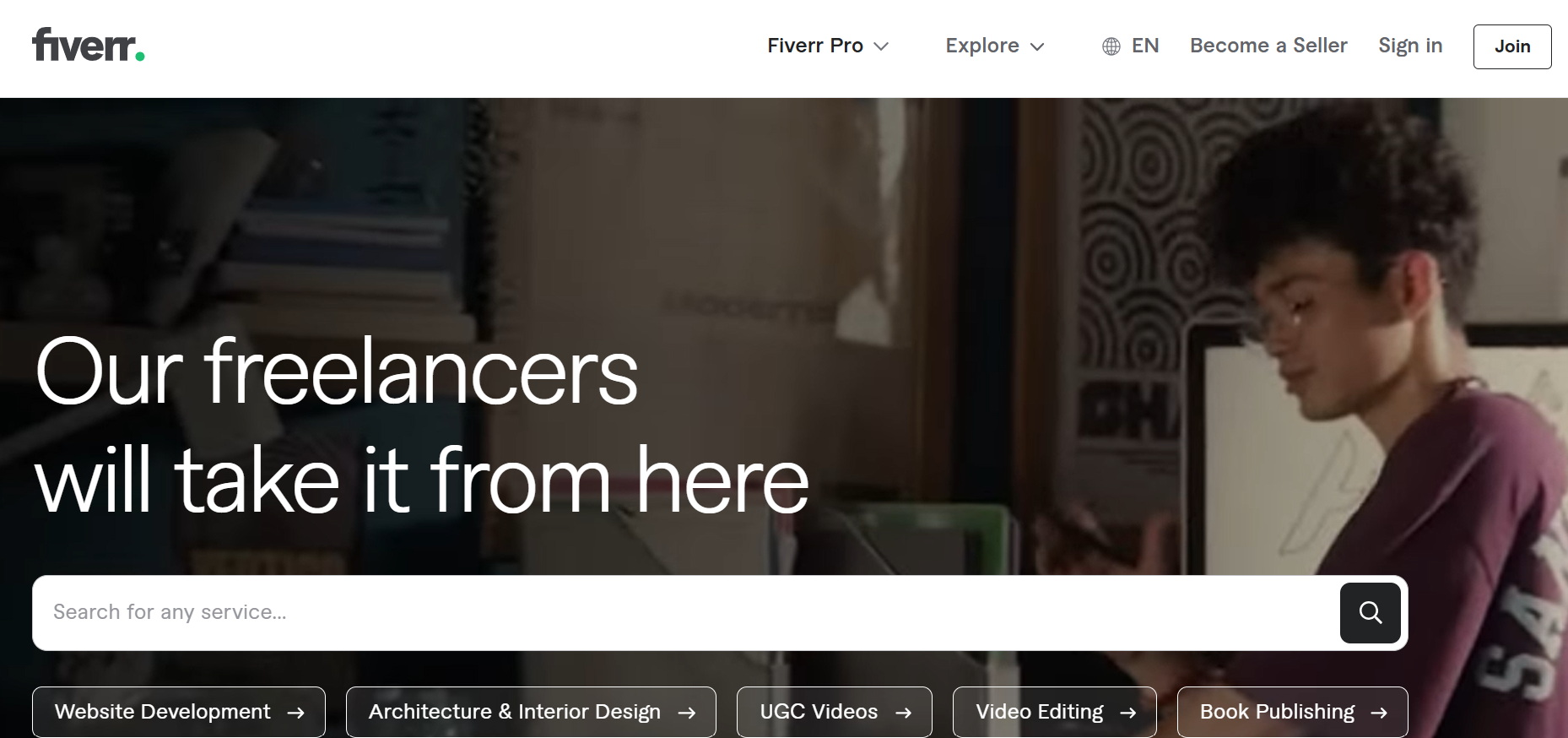 Screenshot of Fiverr platform used for hiring React Native developers.